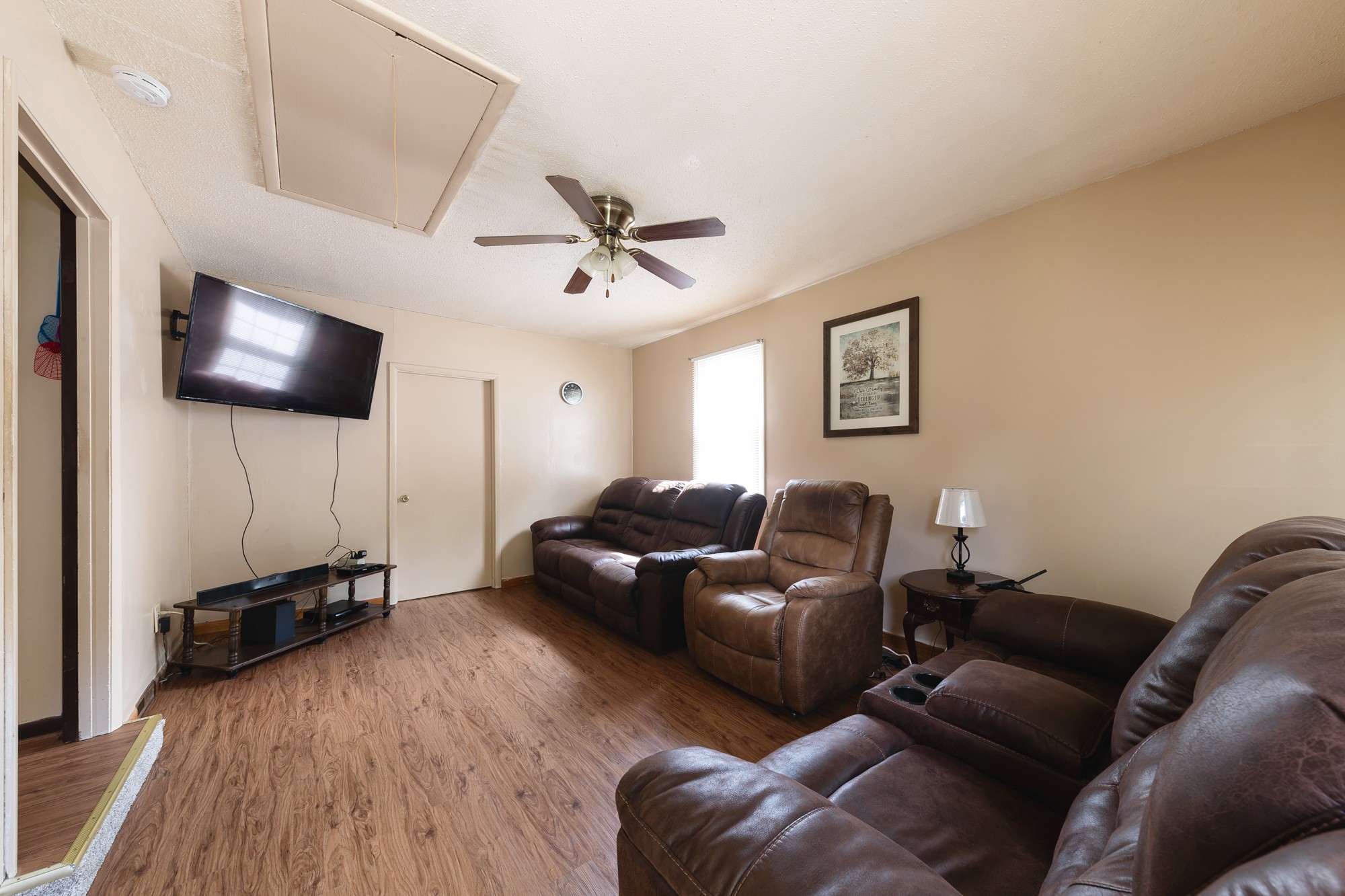 1274 Fall River Road Goodspring, TN 38460 - Photo 18 of 24 a living room with furniture and a flat screen tv