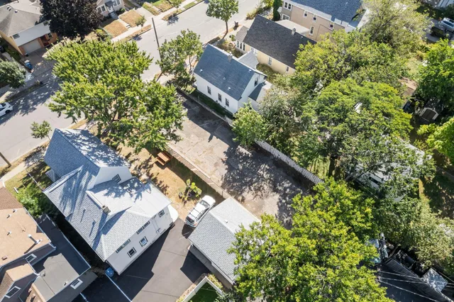 $175,000 | 2110 4th Street Northeast, Minneapolis, MN 55418