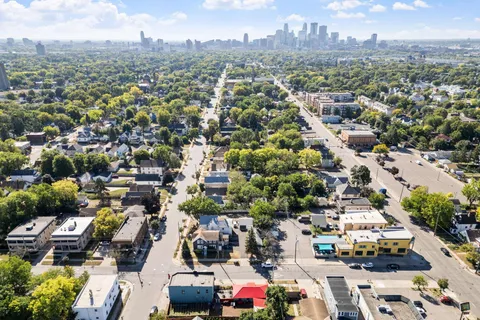 $175,000 | 2110 4th Street Northeast, Minneapolis, MN 55418