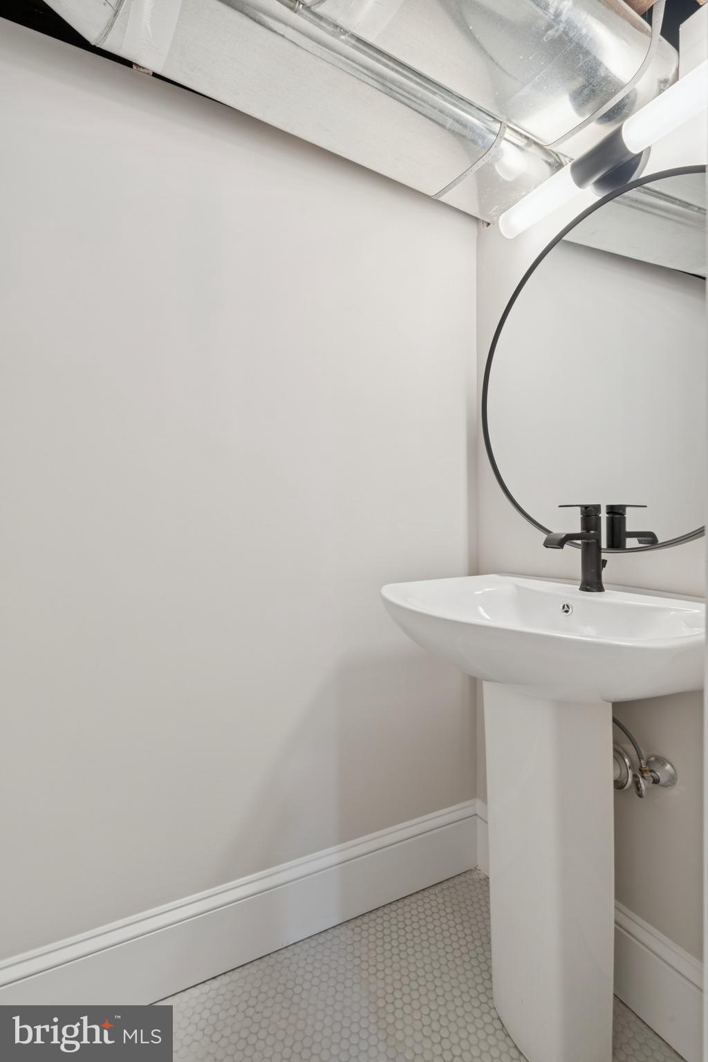 2110 Bellemead Avenue Havertown, PA 19083 - Photo 15 of 25 Powder Room