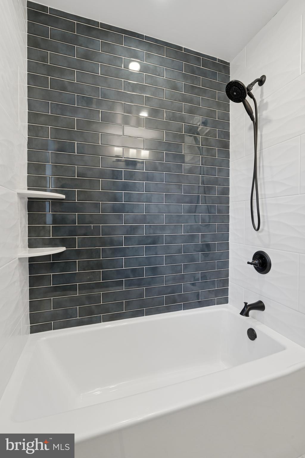 2110 Bellemead Avenue Havertown, PA 19083 - Photo 18 of 25 Full Bathroom