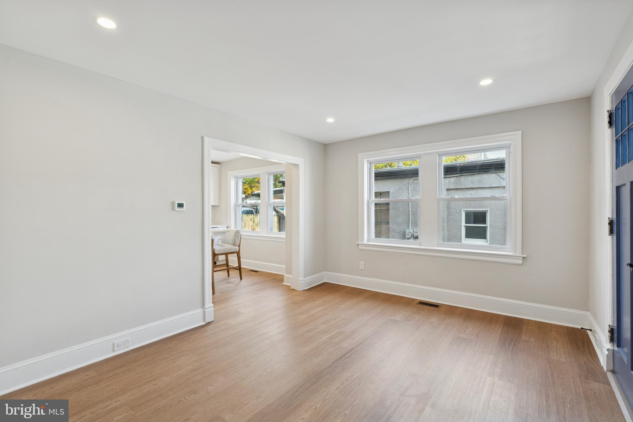 2110 Bellemead Avenue Havertown, PA 19083 - Photo 6 of 25 Living Room