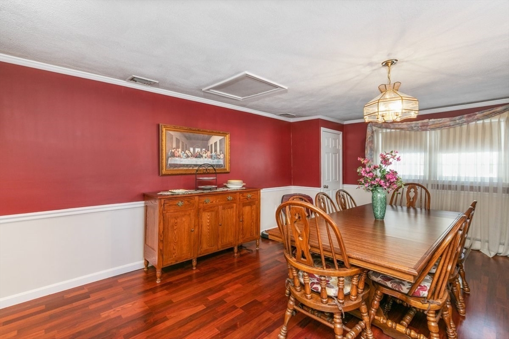 13 Wing Terrace Burlington, MA 01803 - Photo 17 of 32