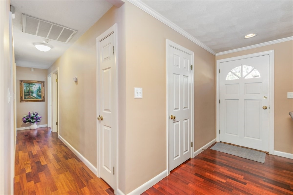 13 Wing Terrace Burlington, MA 01803 - Photo 19 of 32