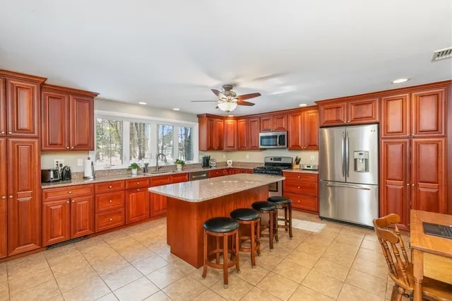 $750,000 | 13 Wing Terrace, Burlington, MA 01803