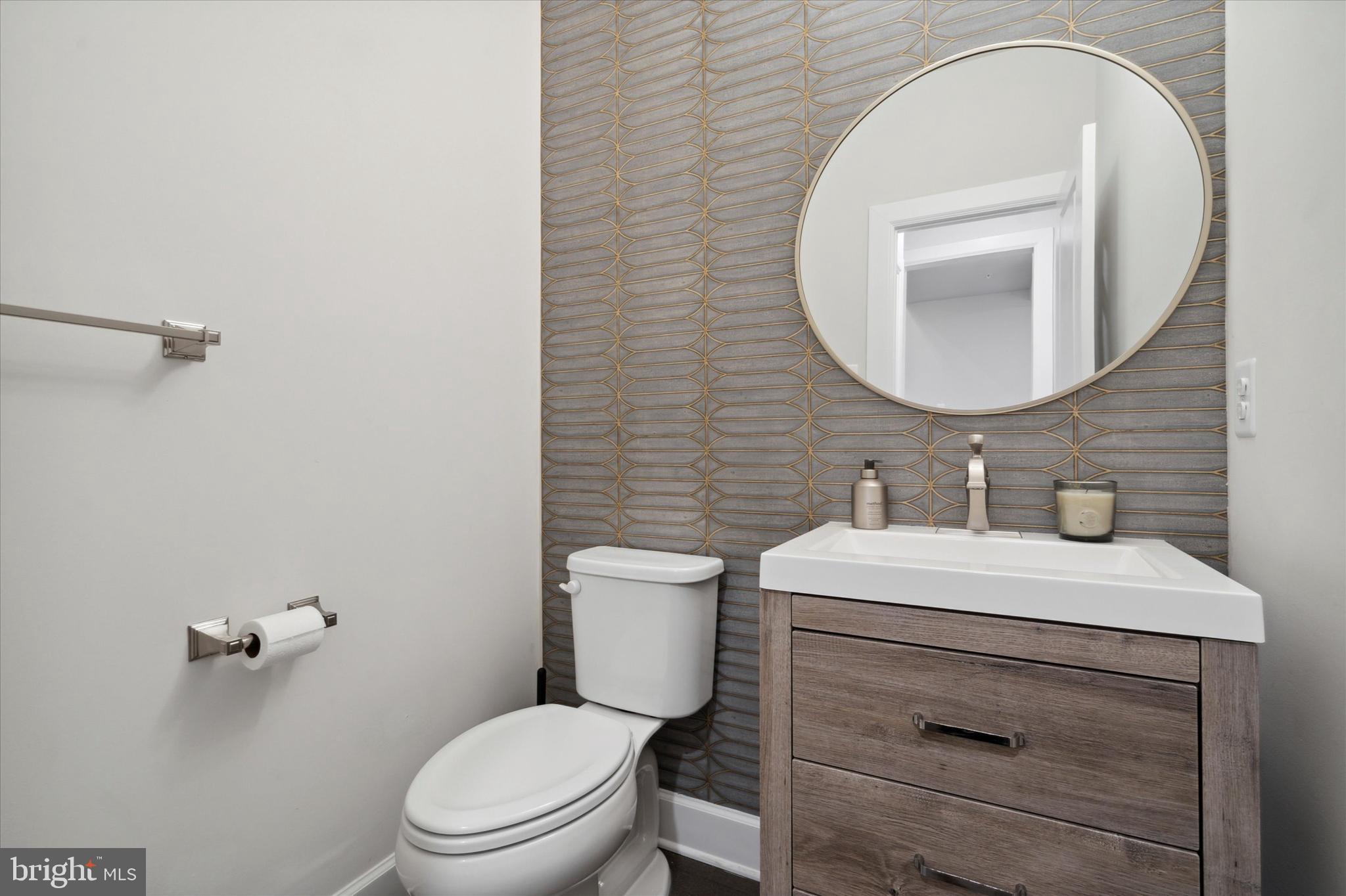 188 Rehoboth Road Wayne, PA 19087 - Photo 12 of 26 Powder room main floor