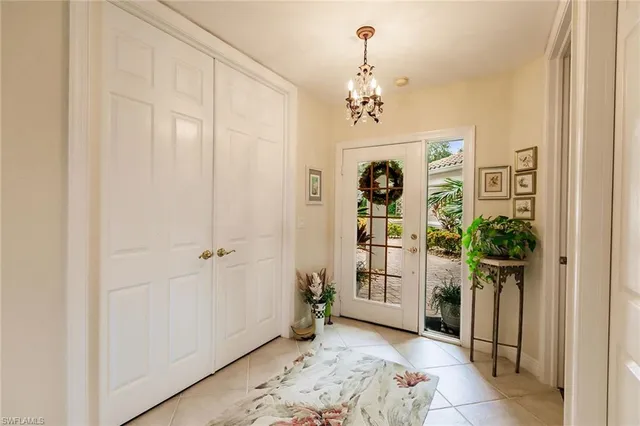 a view of a entryway with windows