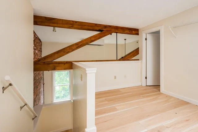 $1,950 | 32 Market Street, Unit B, Somersworth, NH 03878