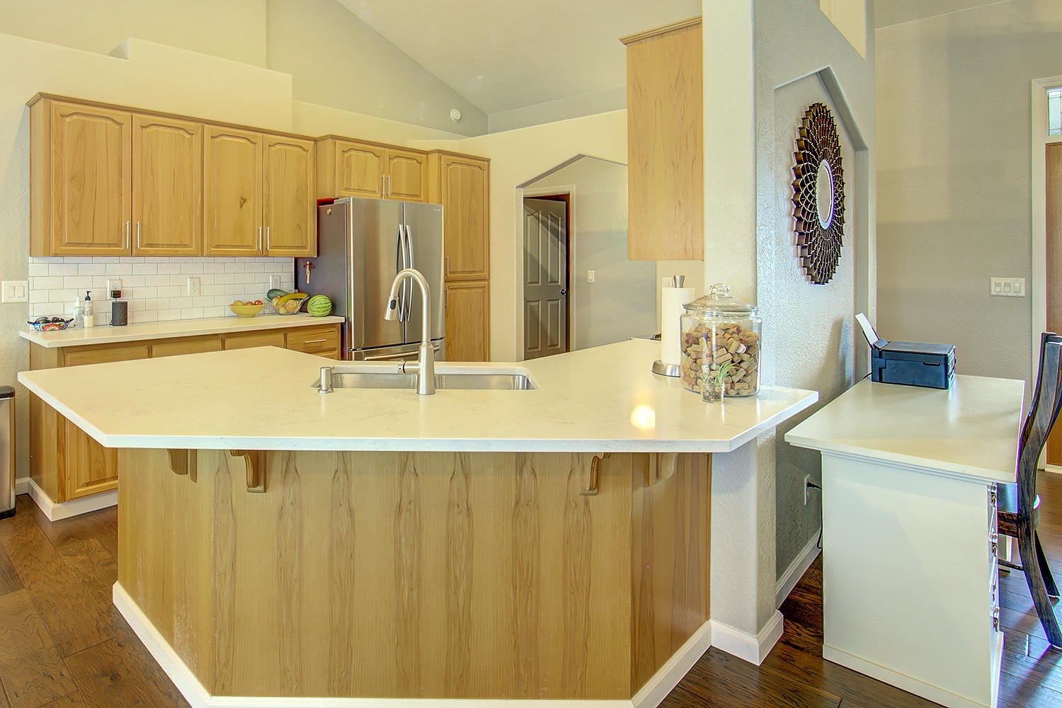 509 Ridgeway Avenue Central Point, OR 97502 - Photo 11 of 32 Kitchen 2