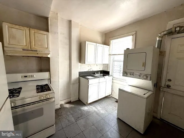 $50,000 | 1550 North Carey Street, Baltimore, MD 21217