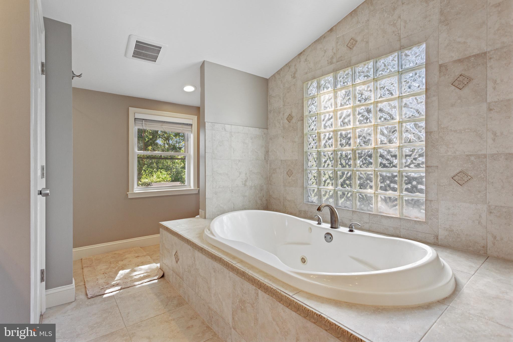 1207 Seven Oaks Road Halethorpe, MD 21227 - Photo 23 of 42
