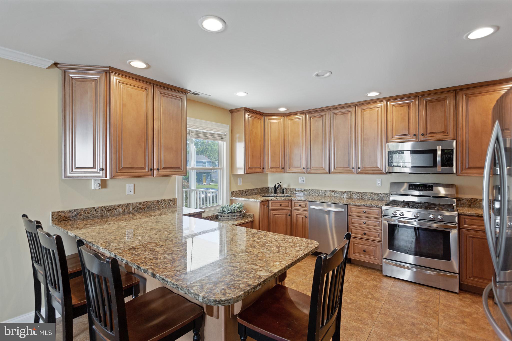 1207 Seven Oaks Road Halethorpe, MD 21227 - Photo 4 of 42