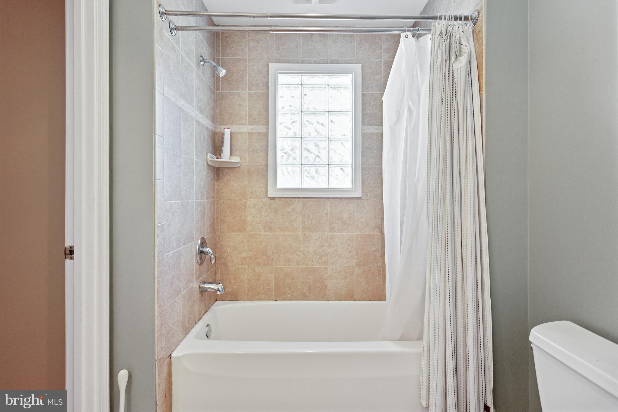 1207 Seven Oaks Road Halethorpe, MD 21227 - Photo 34 of 42