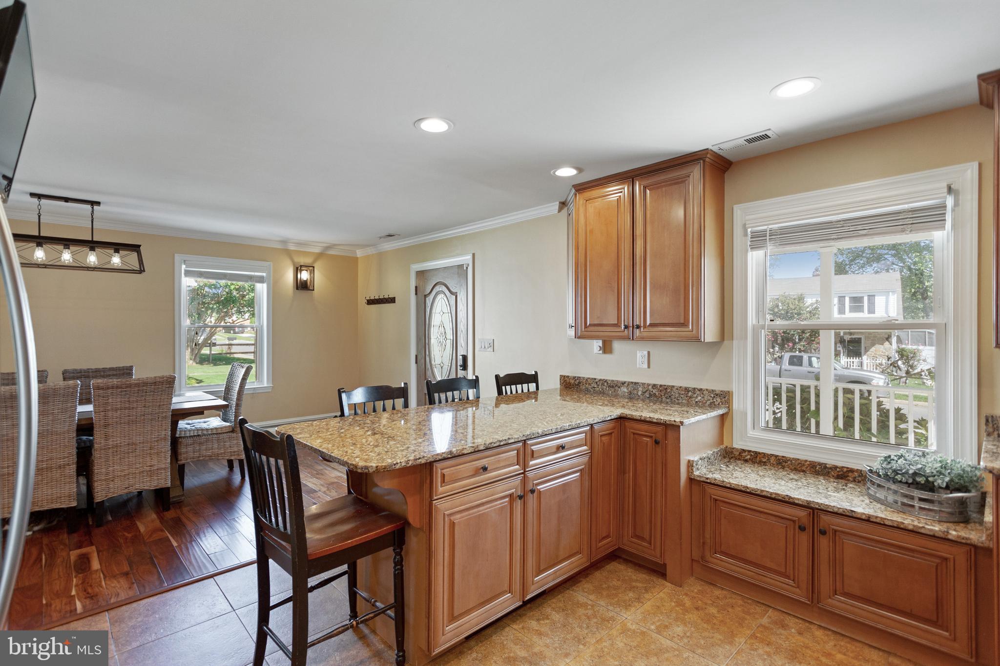 1207 Seven Oaks Road Halethorpe, MD 21227 - Photo 7 of 42