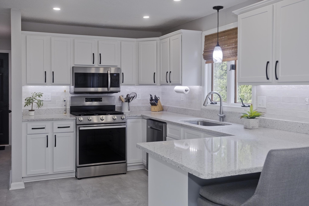 9 Post Road Chicopee, MA 01020 - Photo 17 of 42