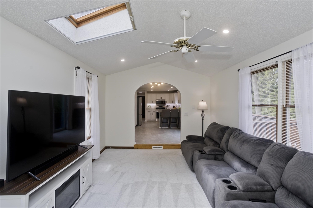 9 Post Road Chicopee, MA 01020 - Photo 25 of 42