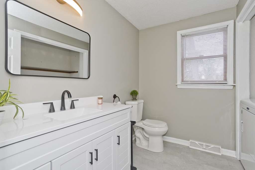 9 Post Road Chicopee, MA 01020 - Photo 27 of 42