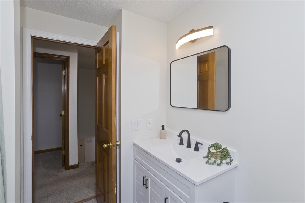 9 Post Road Chicopee, MA 01020 - Photo 31 of 42