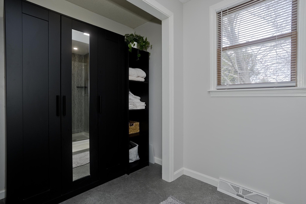 9 Post Road Chicopee, MA 01020 - Photo 35 of 42