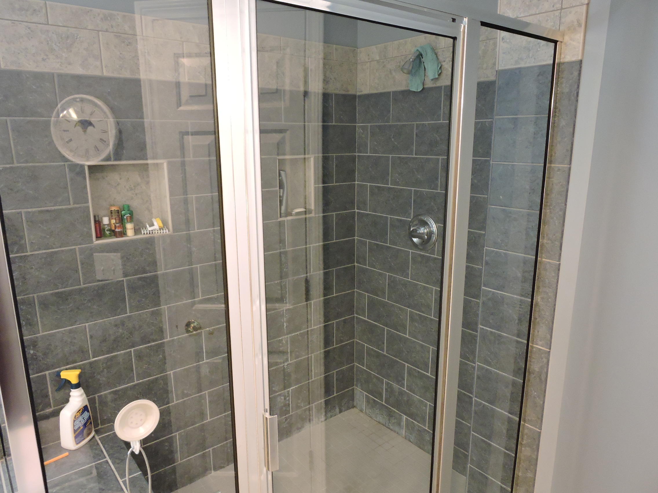 1443 Cove Pointe Road La Follette, TN 37766 - Photo 14 of 25 MB Large Tiled Shower