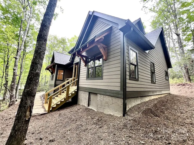 a view of house with a street