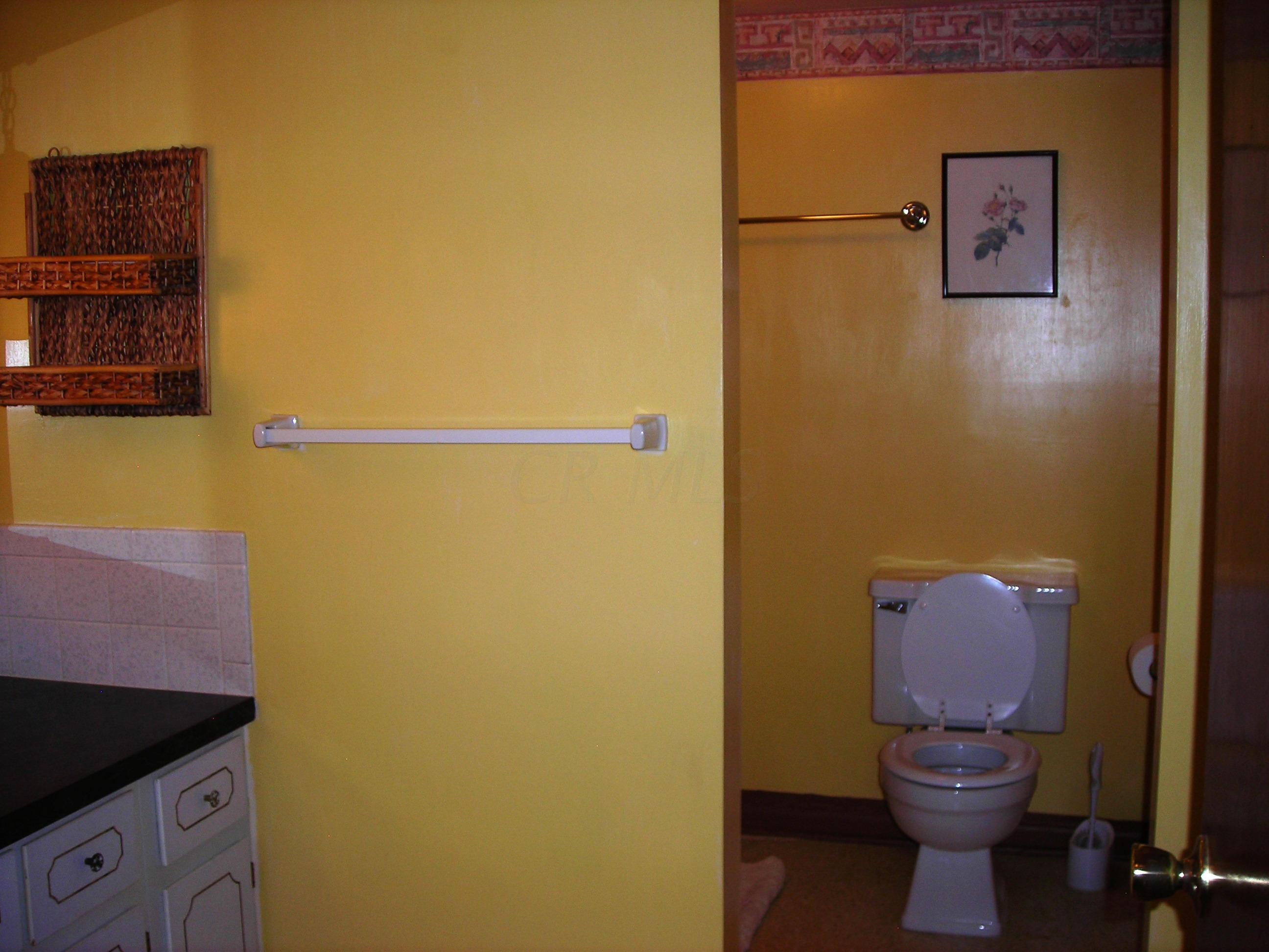 6041 Sandgate Road Columbus, OH 43229 - Photo 17 of 37 Gallery Image 17