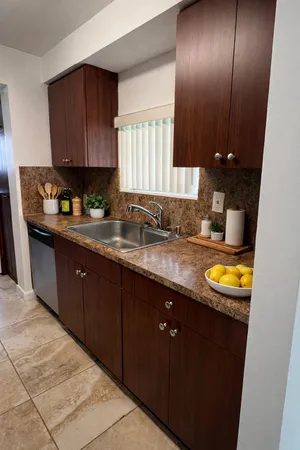 $2,750 | 5264 Southwest 94th Avenue, Cooper City, FL 33328