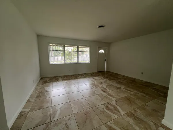 $2,750 | 5264 Southwest 94th Avenue, Cooper City, FL 33328