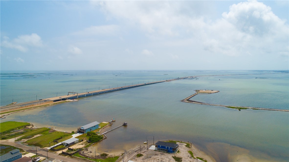 117 Knickerbocker Street Corpus Christi, TX 78418 - Photo 2 of 3 an aerial view of a ocean