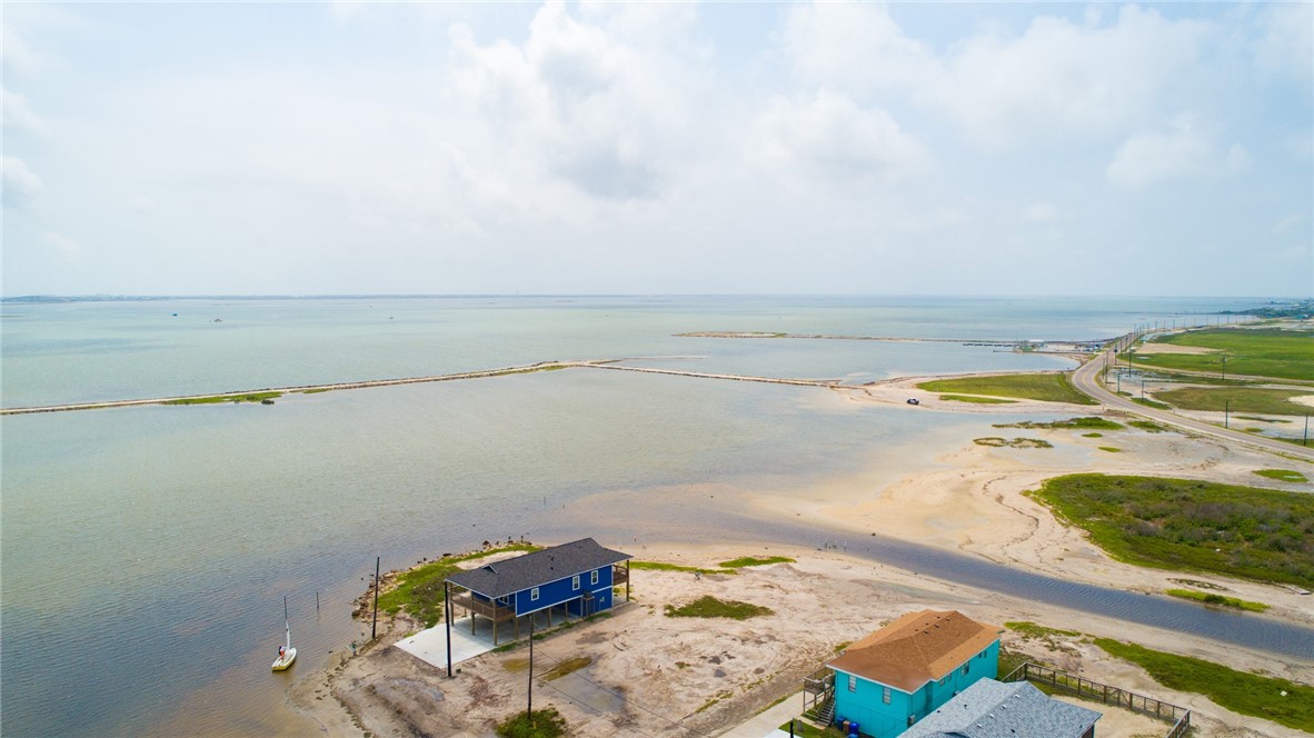 117 Knickerbocker Street Corpus Christi, TX 78418 - Photo 3 of 3 a view of a room with toys