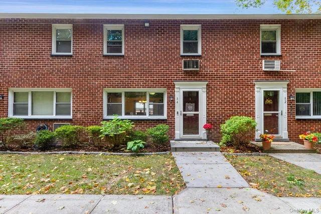 $245,000 | 84 Charter Circle, Unit 84, Ossining, NY 10562