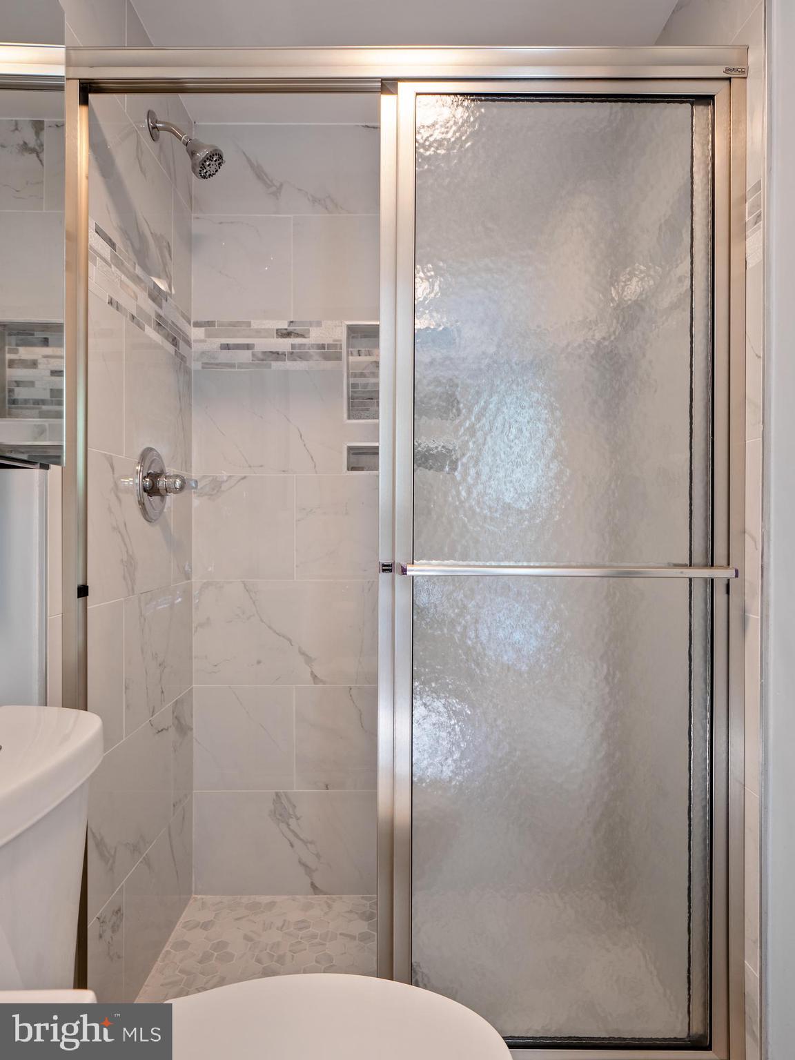 2268 Cocquina Drive Reston, VA 20191 - Photo 18 of 45 Master bath