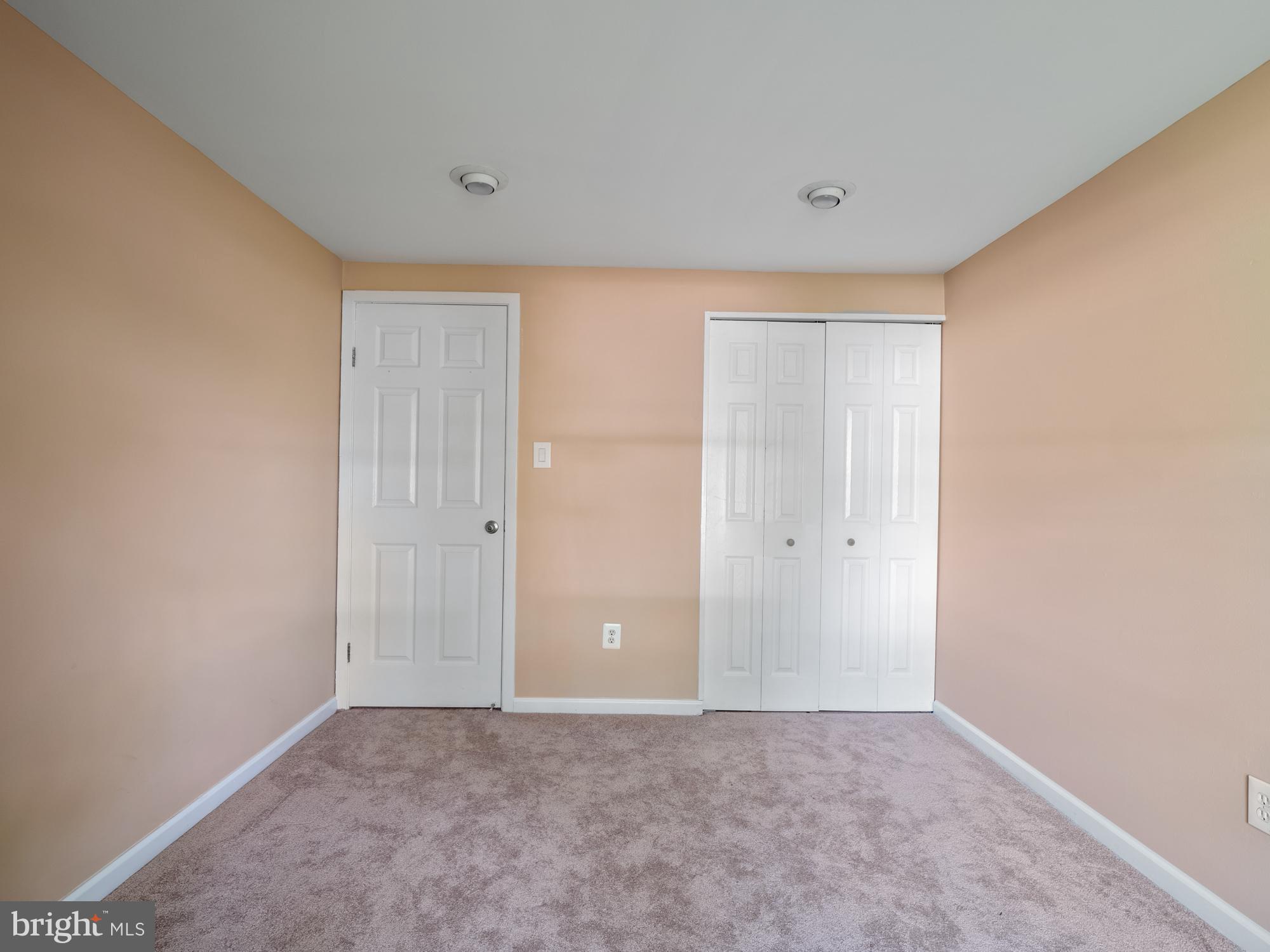 2268 Cocquina Drive Reston, VA 20191 - Photo 26 of 45 3rd Bed