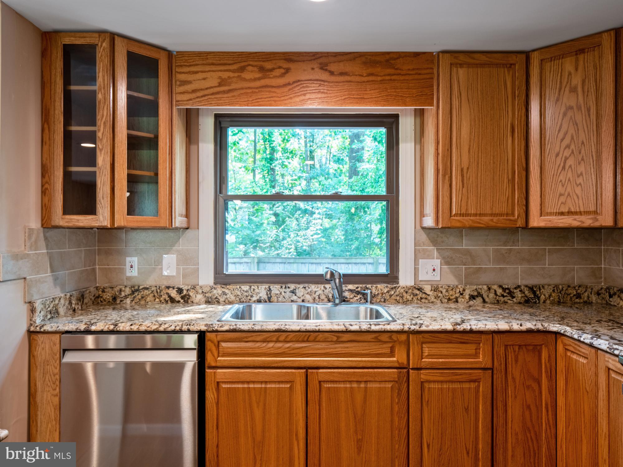 2268 Cocquina Drive Reston, VA 20191 - Photo 4 of 45 Gallery Image 4