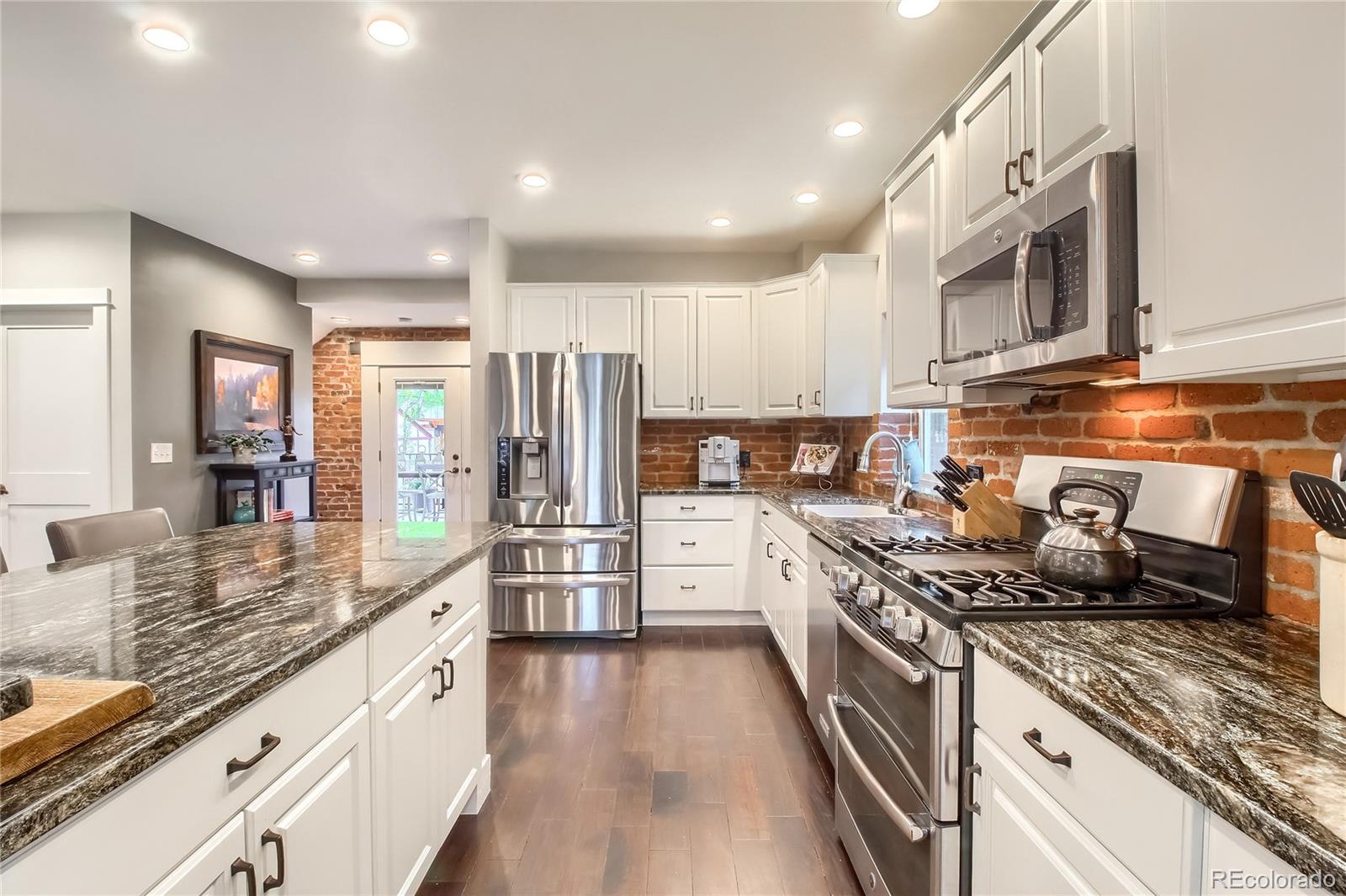 449 South Humboldt Street Denver, CO 80209 - Photo 14 of 39