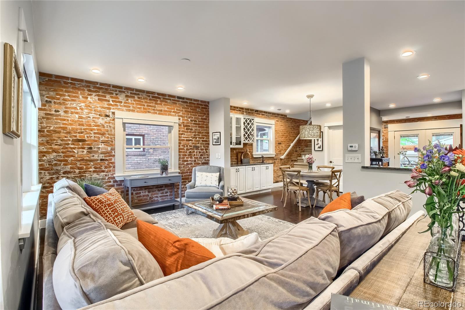 449 South Humboldt Street Denver, CO 80209 - Photo 9 of 39