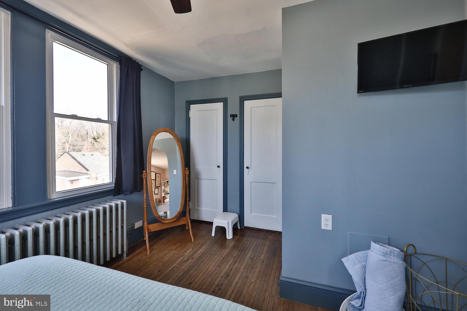 388 Ripka Street Philadelphia, PA 19128 - Photo 24 of 38 a view of livingroom with furniture and windows