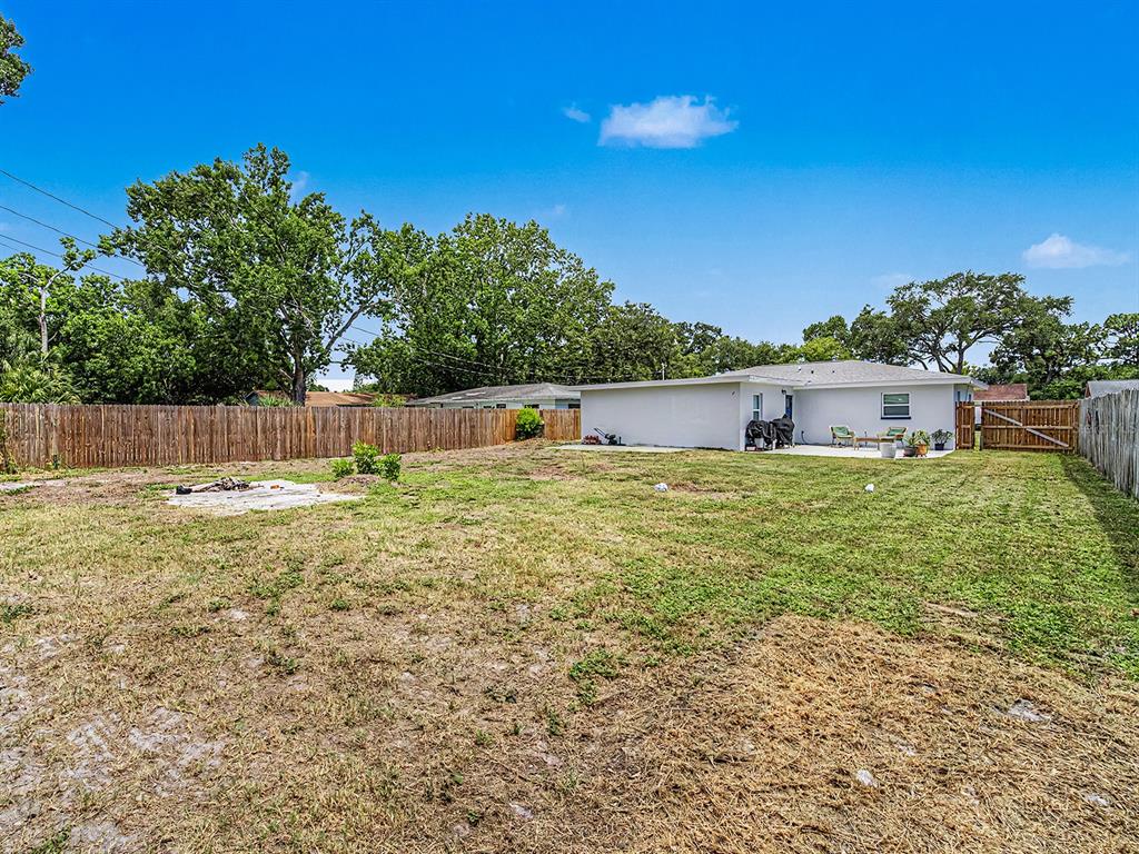 3029 Pine Tree Avenue Largo, FL 33771 - Photo 34 of 47