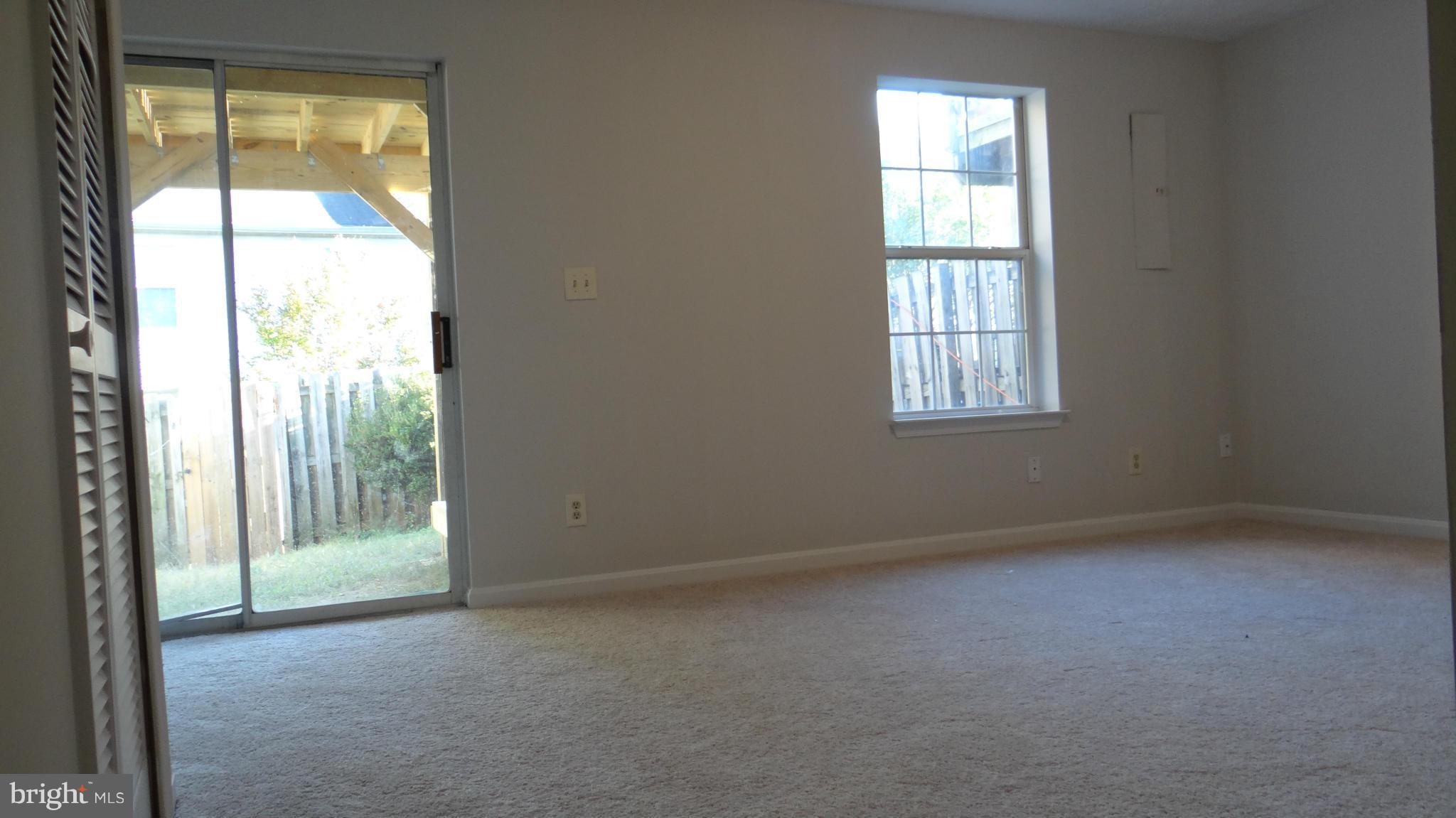 308 Rover Court Stafford, VA 22554 - Photo 14 of 14 an empty room with a window