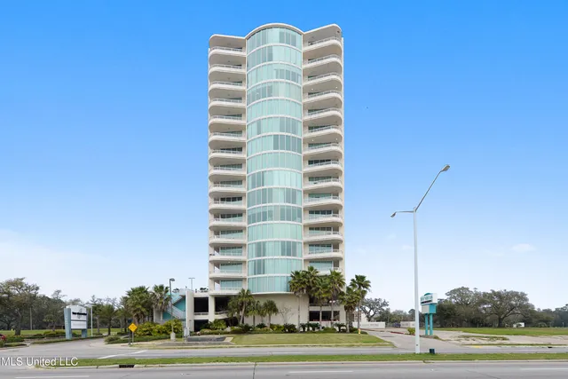 $285,000 | 2060 Beach Boulevard, Unit 203, Biloxi, MS 39531