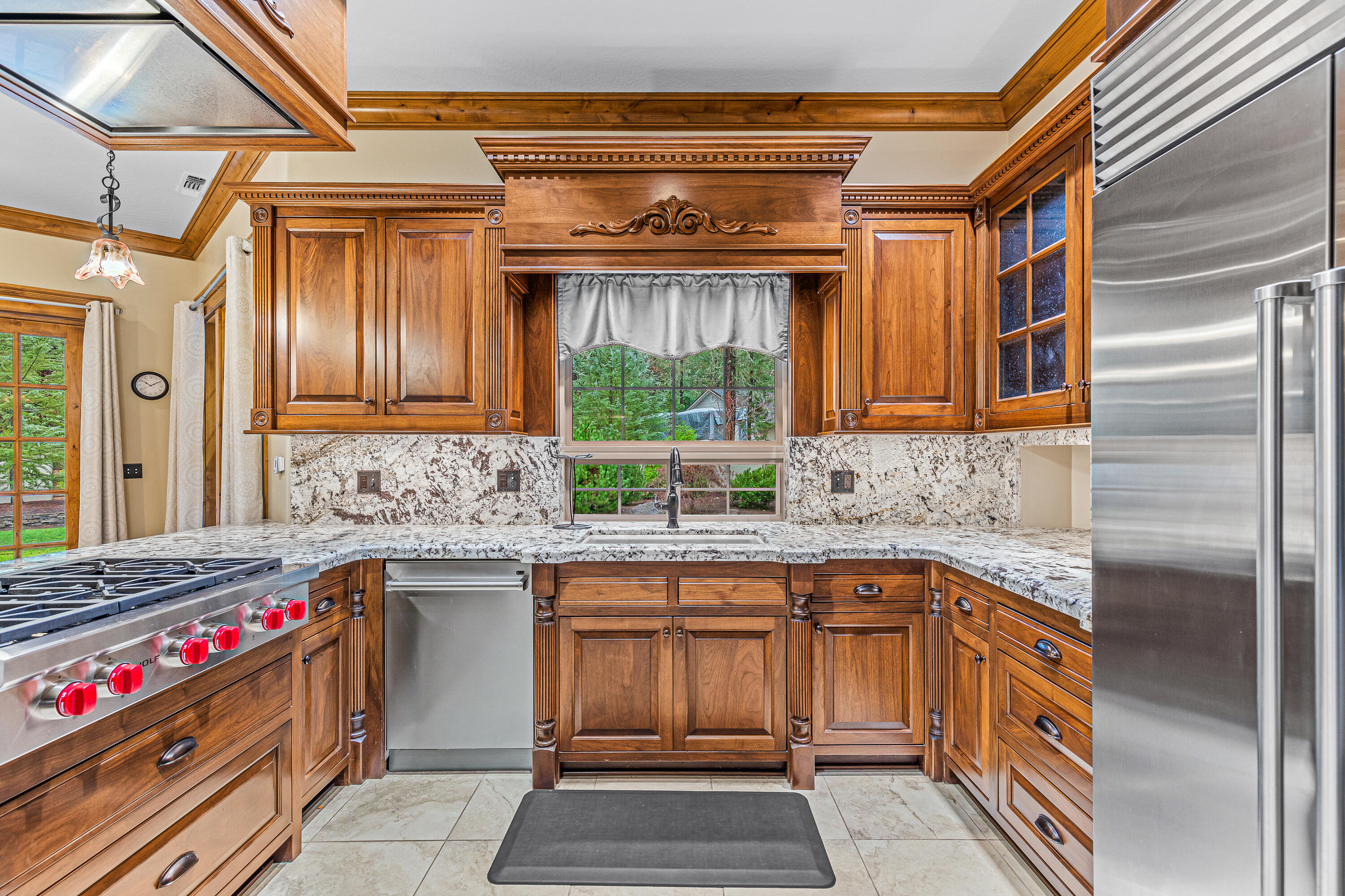 112 East Intervale Road Grants Pass, OR 97527 - Photo 41 of 62 Kitchen 5