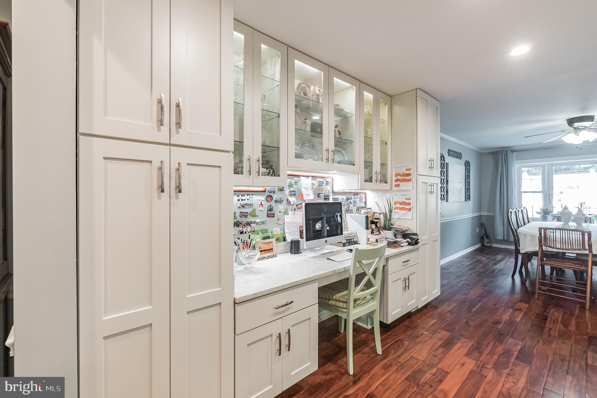 225 Rolling Road Gaithersburg, MD 20877 - Photo 16 of 59 Built-in Desk off Kitchen