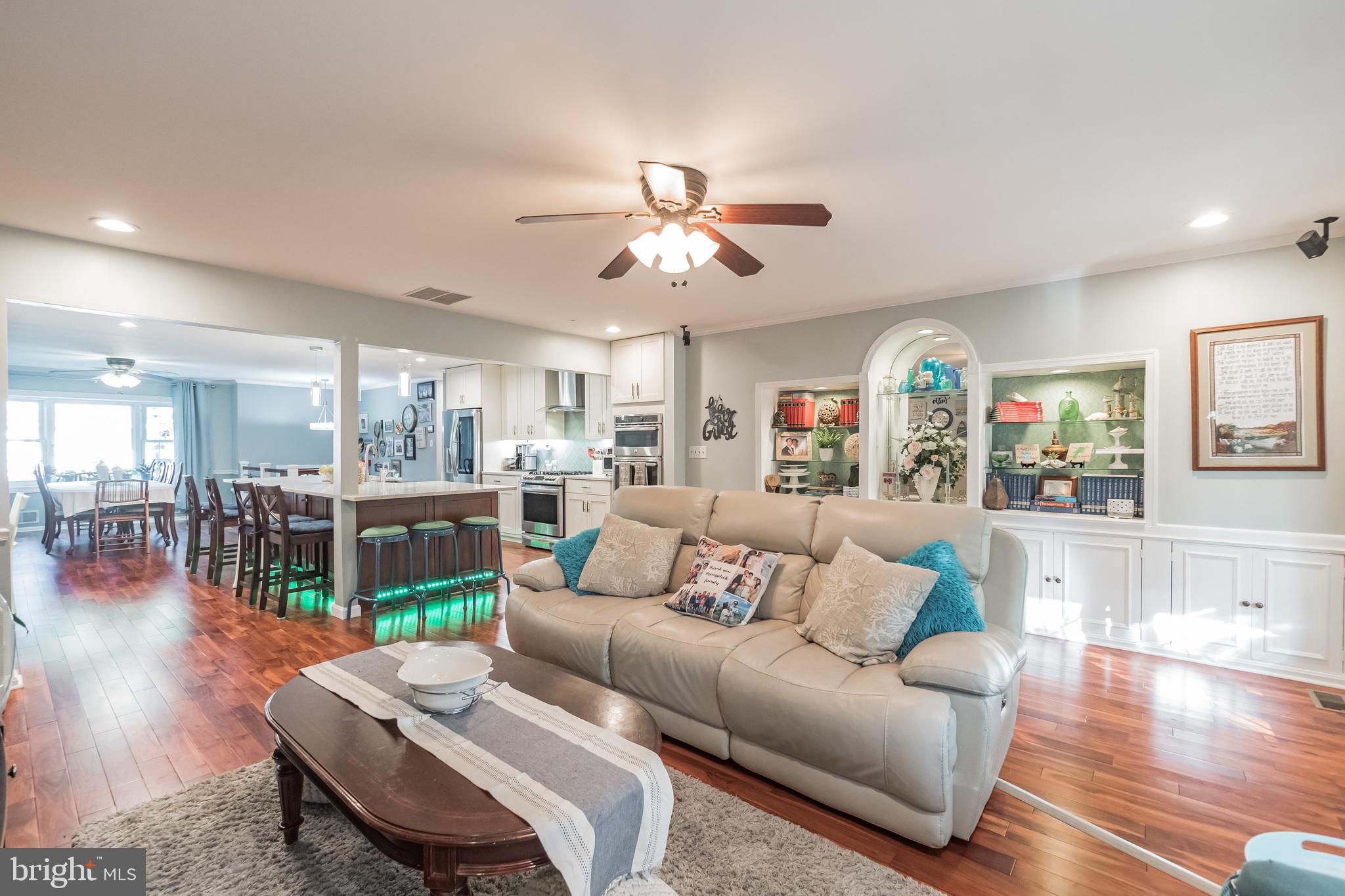 225 Rolling Road Gaithersburg, MD 20877 - Photo 20 of 59 Family Room - Home is now vacant