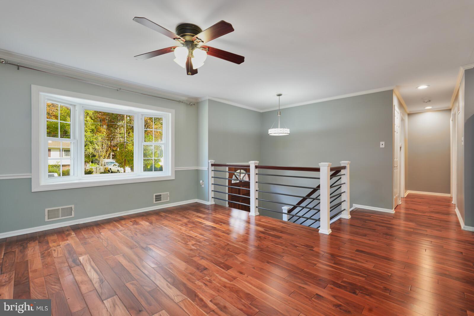 225 Rolling Road Gaithersburg, MD 20877 - Photo 9 of 59