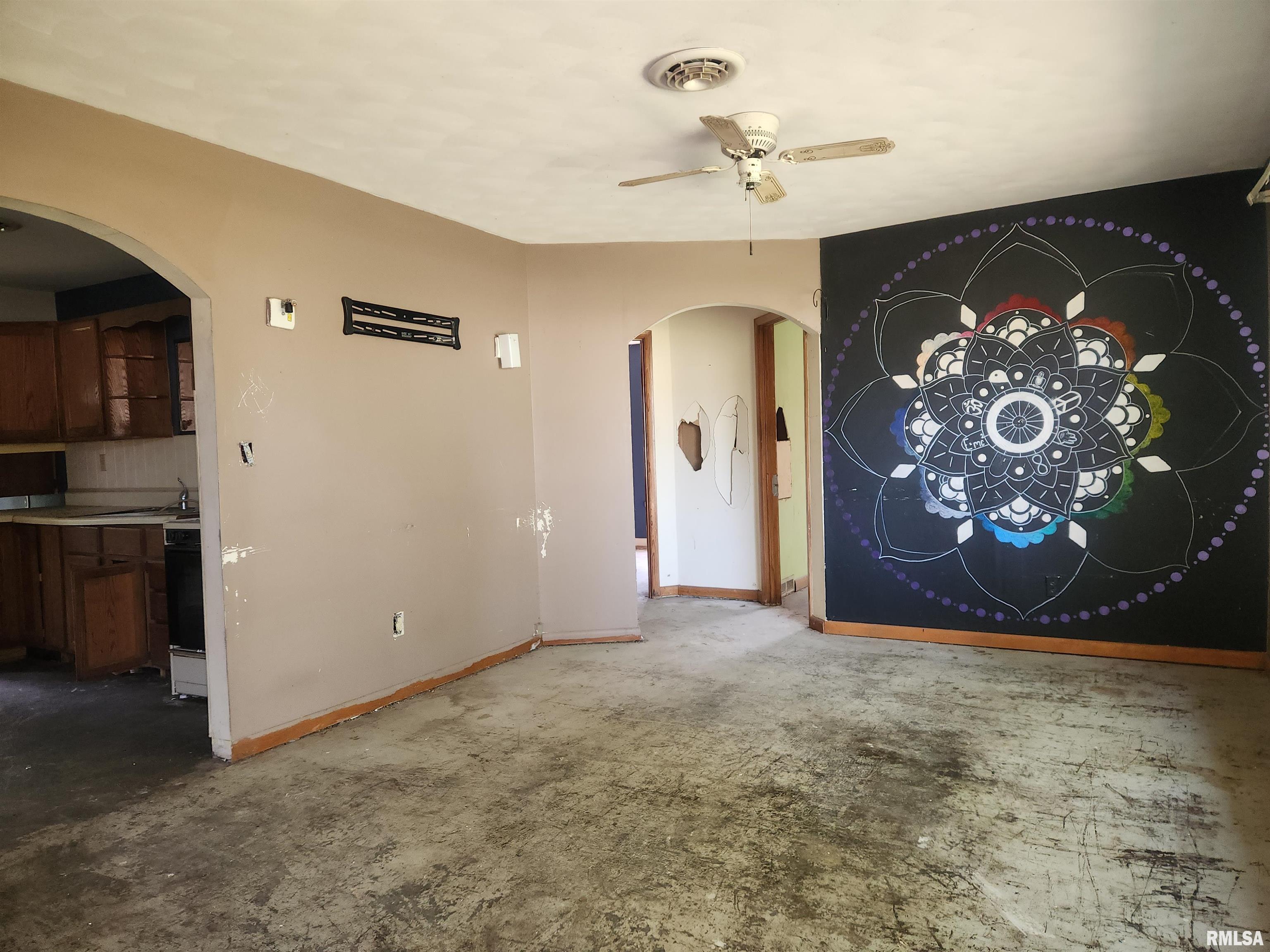 104 10th Avenue Colona, IL 61241 - Photo 6 of 13