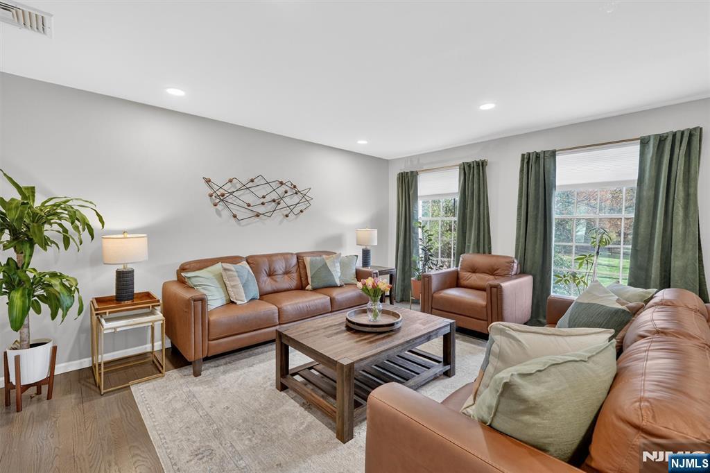 18 Stonewall Court Mahwah, NJ 07430 - Photo 14 of 50