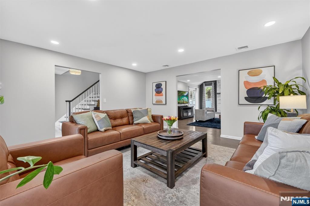 18 Stonewall Court Mahwah, NJ 07430 - Photo 16 of 50