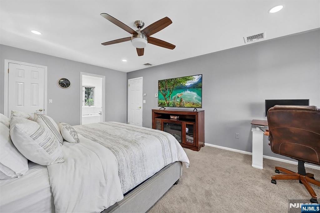 18 Stonewall Court Mahwah, NJ 07430 - Photo 30 of 50