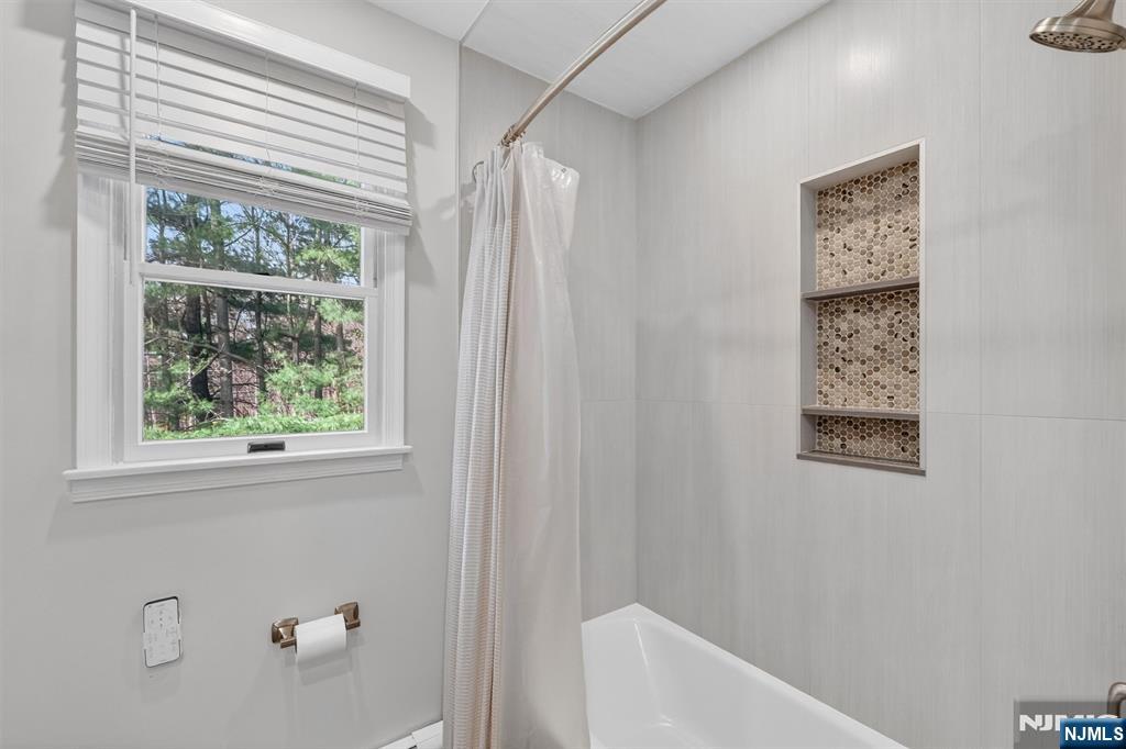 18 Stonewall Court Mahwah, NJ 07430 - Photo 40 of 50