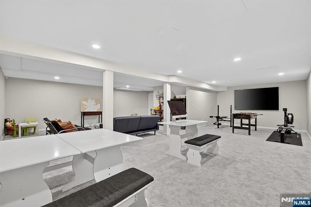 18 Stonewall Court Mahwah, NJ 07430 - Photo 45 of 50